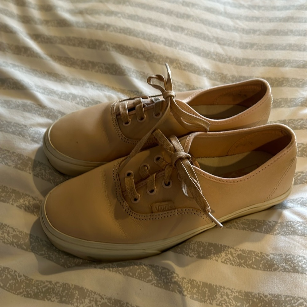 Women’s leather vans size 7